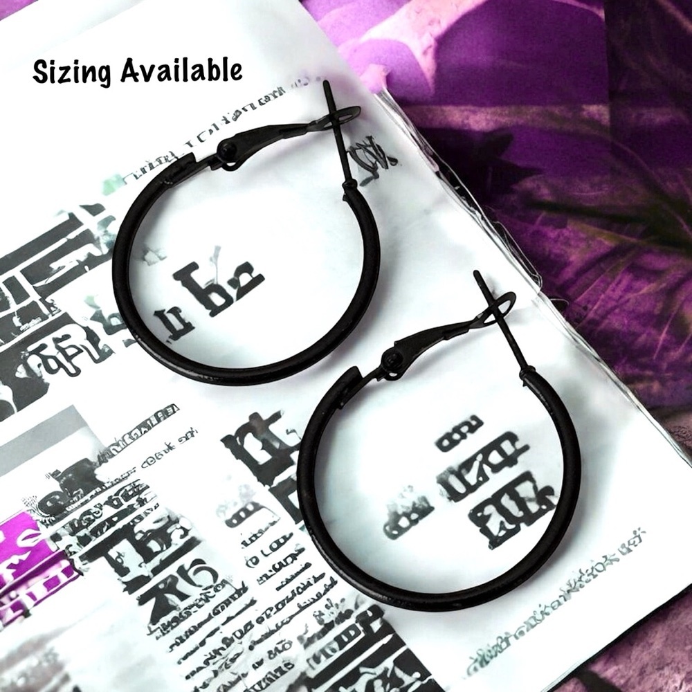 5 For $25💫Chic Small Black Wire Minimalist Hoops